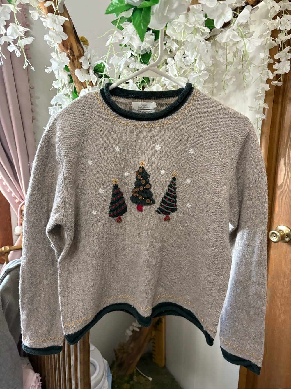 Vintage Gray Crewneck Sweater with Green with Christmas Trees🎄 Embroidery
